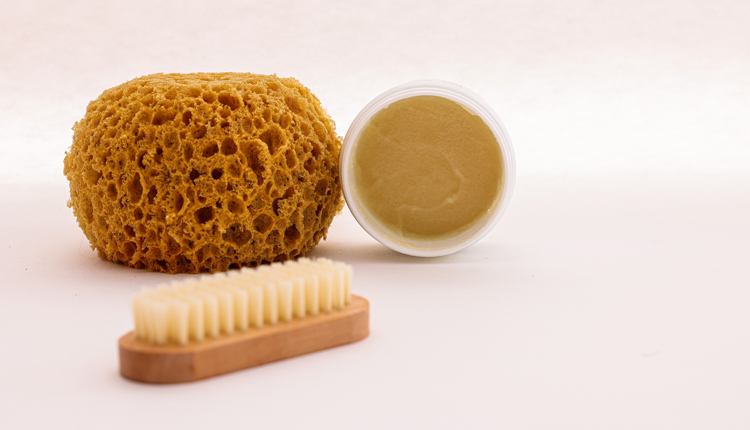 پوسته شدن کف پا | از علل تا درمان